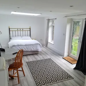  Apartment Holiday Out House