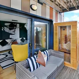  Apartment Unique Sky View -2 Bed